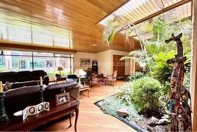 Casa de 5 alcobas en venta en Chico Norte, Bogotá, 798 m² · foto 6 de 20