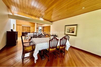 Casa de 5 alcobas en venta en Chico Norte, Bogotá, 798 m² · foto 9 de 20