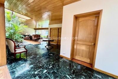 Casa de 5 alcobas en venta en Chico Norte, Bogotá, 798 m² · foto 13 de 20