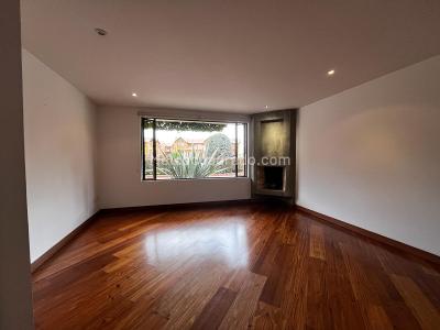 Casa de 4 alcobas en venta en Av, Chía, 279 m² · foto 2 de 20