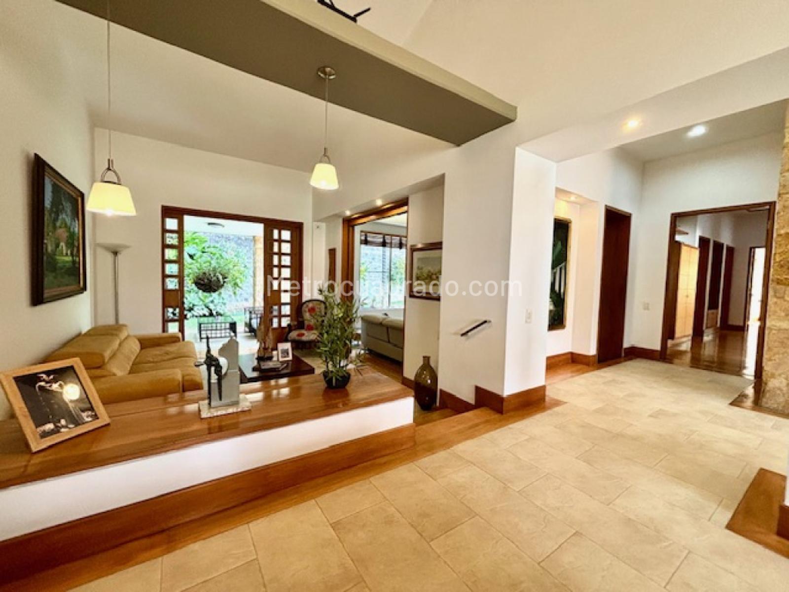 Casa de 4 habitaciones en venta en Pance, Cali — imagen 1 de 20