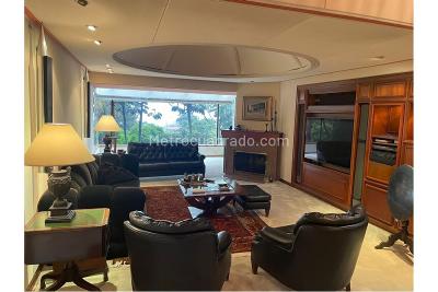 Casa de 4 alcobas en venta en El Refugio, Bogotá, 827 m² · foto 8 de 20