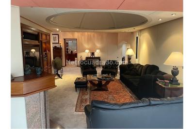 Casa de 4 alcobas en venta en El Refugio, Bogotá, 827 m² · foto 10 de 20