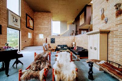 Casa de 5 alcobas en venta en Sindamanoy, Chía, 360 m² · foto 2 de 20