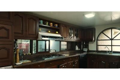 Casa de 5 alcobas en venta en Cerros De Suba, Bogotá, 1600 m² · foto 11 de 20