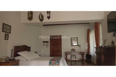 Casa de 5 alcobas en venta en Cerros De Suba, Bogotá, 1600 m² · foto 14 de 20
