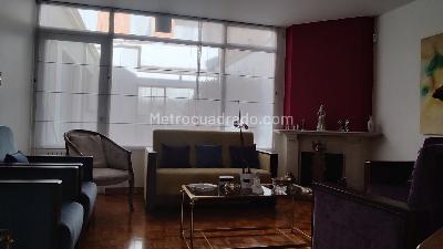 Casa en venta en Bella Suiza, Bogotá · foto 2 de 15