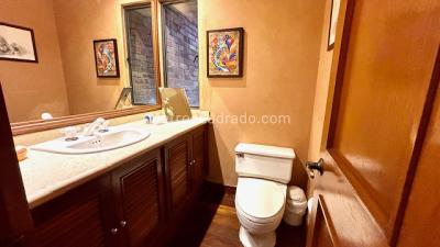 Apartamento de 3 alcobas en venta en Los Rosales, Bogotá, 190 m² · foto 16 de 20