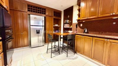 Apartamento de 3 alcobas en venta en Los Rosales, Bogotá, 190 m² · foto 19 de 20