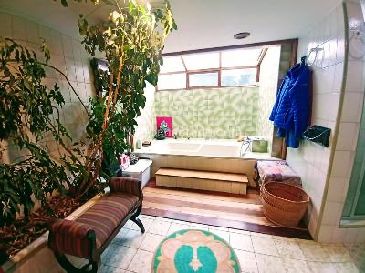 Casa de 5 alcobas en venta en Niza, Bogotá, 351 m² · foto 5 de 20