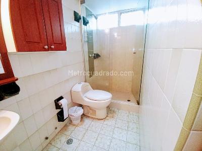 Casa de 5 alcobas en venta en Niza, Bogotá, 351 m² · foto 12 de 20