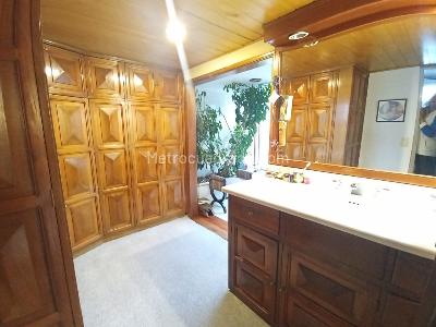 Casa de 5 alcobas en venta en Niza, Bogotá, 351 m² · foto 13 de 20
