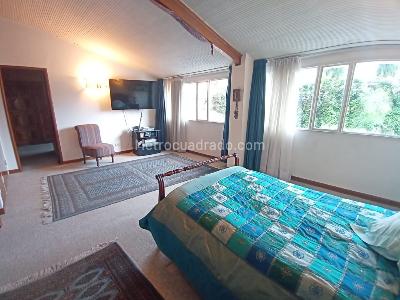 Casa de 5 alcobas en venta en Niza, Bogotá, 351 m² · foto 17 de 20