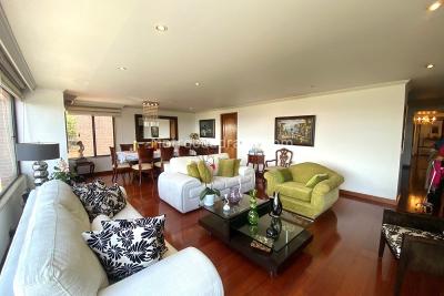 Apartamento en venta en El Refugio, Bogotá · foto 2 de 20