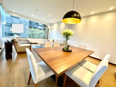 Apartamento de 2 alcobas en venta en Chico, Bogotá, 124 m² · foto 3 de 20