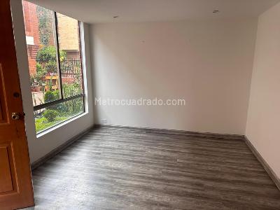 Casa de 3 alcobas en venta en Ciudad Salitre Nororiental, Bogotá, 110 m² · foto 4 de 10