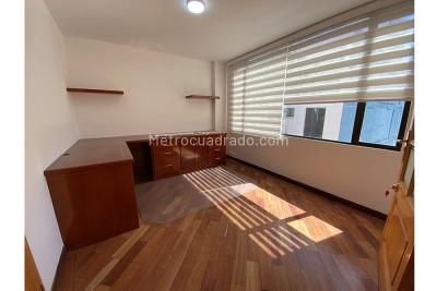 Apartamento de 5 alcobas en venta en Chico Navarra, Bogotá, 200 m² · foto 4 de 20