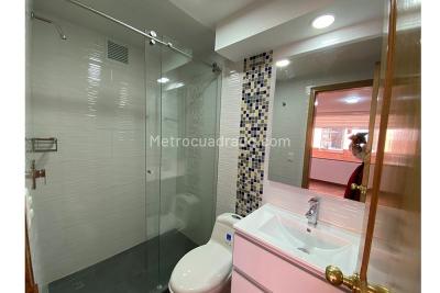 Apartamento de 5 alcobas en venta en Chico Navarra, Bogotá, 200 m² · foto 11 de 20