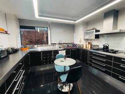 Apartamento de 3 alcobas en venta en Santa Bibiana, Bogotá, 165 m² · foto 6 de 20