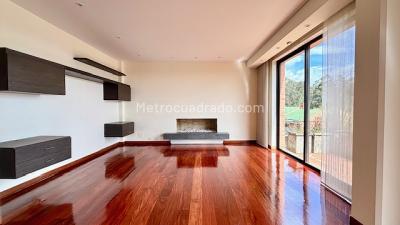 Casa de 4 alcobas en venta en Bosques Del Marques, Bogotá, 632 m² · foto 12 de 20