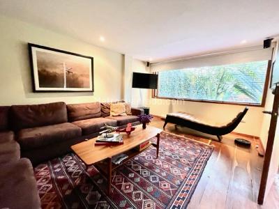 Casa de 5 alcobas en venta en Santa Barbara, Bogotá, 334 m² · foto 12 de 20