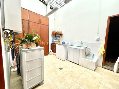 Casa de 5 alcobas en venta en Santa Barbara, Bogotá, 334 m² · foto 16 de 20