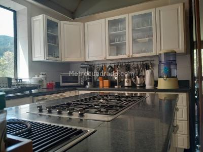 Apartamento de 3 alcobas en venta en La Cabrera, Bogotá, 547 m² · foto 17 de 20