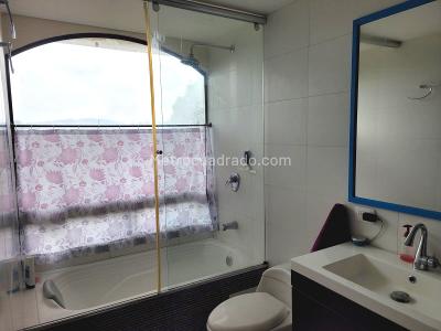 Casa de 3 alcobas en venta en Vereda Llanitos, Bogotá, 119 m² · foto 8 de 20