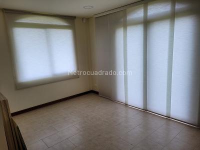 Casa de 3 alcobas en venta en Vereda Llanitos, Bogotá, 119 m² · foto 19 de 20