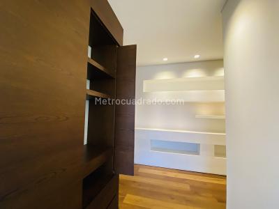 Apartamento de 2 alcobas en venta en El Nogal, Bogotá, 223 m² · foto 7 de 20