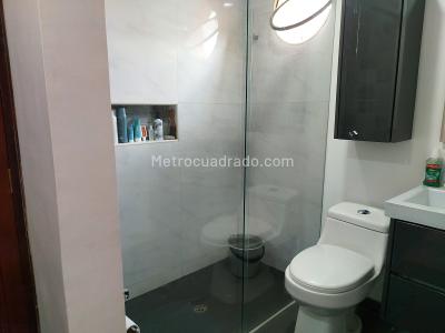 Apartamento de 3 alcobas en venta en Santa Barbara, Bogotá, 359 m² · foto 7 de 17