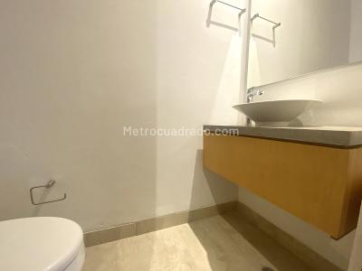 Apartamento en venta en El Refugio, Bogotá · foto 5 de 14