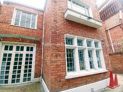 Casa de 5 alcobas en venta en Quinta Camacho, Bogotá, 205 m² · foto 2 de 20