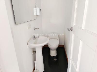 Casa de 5 alcobas en venta en Quinta Camacho, Bogotá, 205 m² · foto 8 de 20