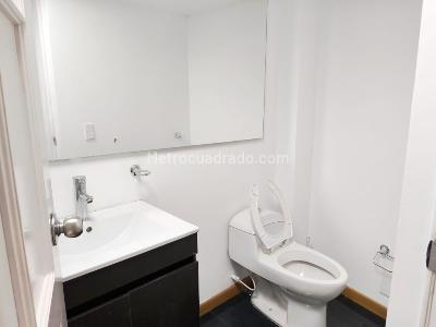 Casa de 5 alcobas en venta en Quinta Camacho, Bogotá, 205 m² · foto 9 de 20