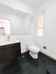 Casa de 5 alcobas en venta en Quinta Camacho, Bogotá, 205 m² · foto 17 de 20