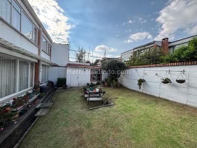 Casa de 5 alcobas en venta en Niza Sur, Bogotá, 263 m² · foto 11 de 20