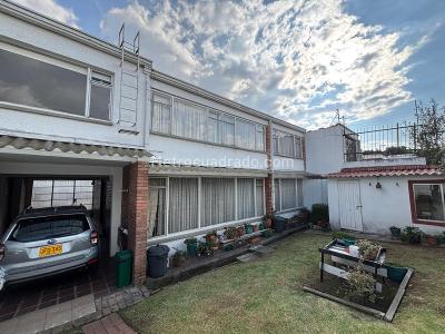 Casa de 5 alcobas en venta en Niza Sur, Bogotá, 263 m² · foto 12 de 20