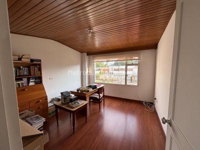 Casa de 5 alcobas en venta en Niza Sur, Bogotá, 263 m² · foto 17 de 20