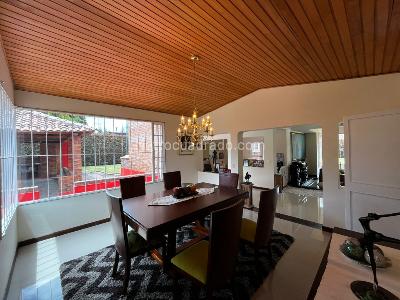 Casa de 4 alcobas en venta en Guaymaral, Bogotá, 1500 m² · foto 8 de 20