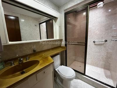 Apartamento de 2 alcobas en venta en Chapinero, Bogotá, 92 m² · foto 7 de 14