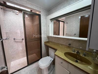 Apartamento de 2 alcobas en venta en Chapinero, Bogotá, 92 m² · foto 8 de 14