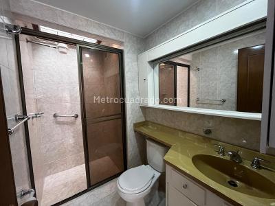 Apartamento de 2 alcobas en venta en Chapinero, Bogotá, 92 m² · foto 9 de 14