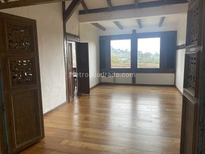 Casa de 5 alcobas en venta en Sikasue, La Calera, 750 m² · foto 3 de 16