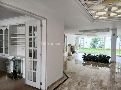 Casa de 4 alcobas en venta en Santa Ana Oriental, Bogotá, 381 m² · foto 5 de 19