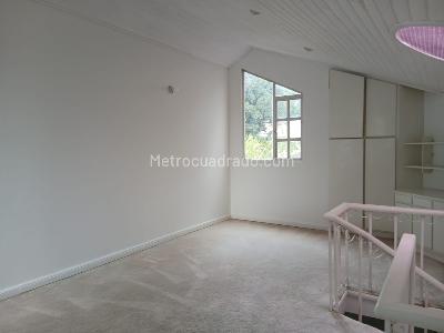 Casa de 4 alcobas en venta en Santa Ana Oriental, Bogotá, 381 m² · foto 12 de 19