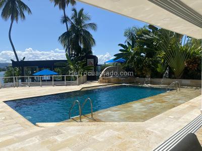 Casa de 4 alcobas en venta en Condominio Campestre El Peñon, Girardot, 580 m² · foto 2 de 20