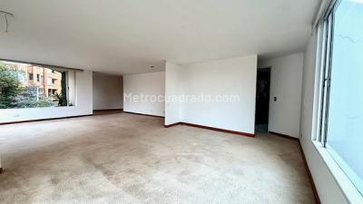 Apartamento en venta en Los Rosales, Bogotá · foto 3 de 20