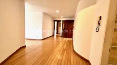 Apartamento en venta en Los Rosales, Bogotá · foto 8 de 20