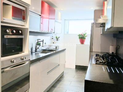 Casa en venta en Santa Barbara, Bogotá · foto 9 de 12